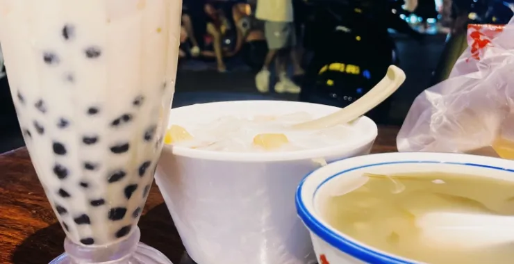 糖水 广西北海特色珍珠奶茶椰奶芒果西米露海带绿豆汤