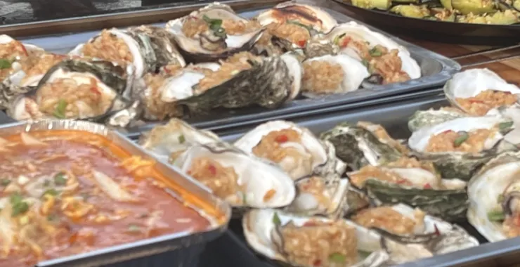 烧烤烤生蚝夜宵宵夜大牌档拍黄瓜