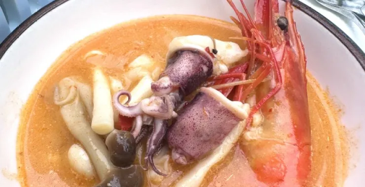 网红美食泰国菜冬阴功汤