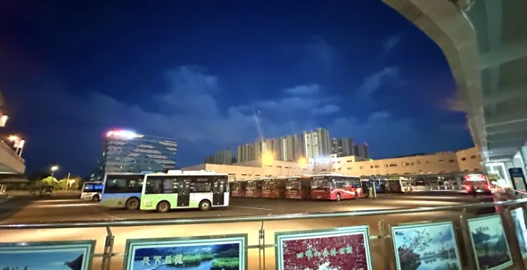 余姚高铁北广场公交车站