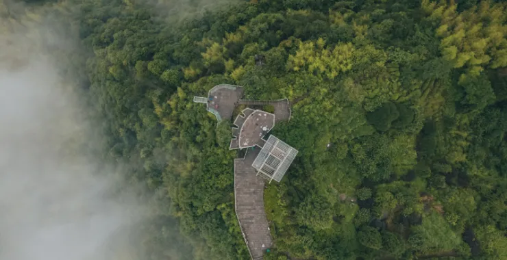 余姚白鹿观景台云海大山里山间云雾缭绕清晨美景航拍俯瞰山路群山青山绿树