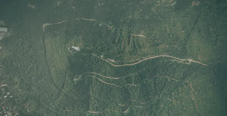余姚丰山广电 电视台广播发射中心俯瞰航拍群山山脉