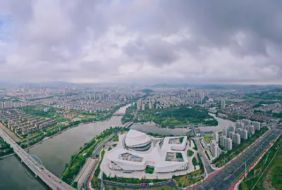 余姚大剧院建筑公共文化中心蓝天白云姚城航拍俯瞰全景城区城市全景高楼